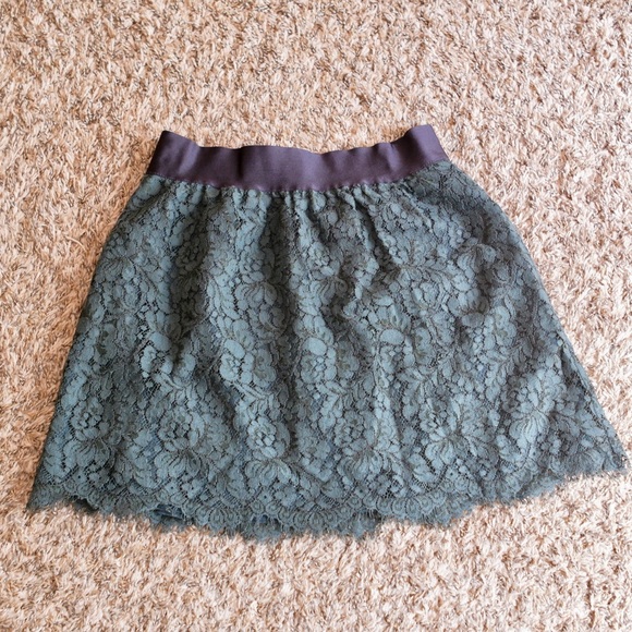 J. Crew Floral Lace Mini Skirt - Picture 1 of 6
